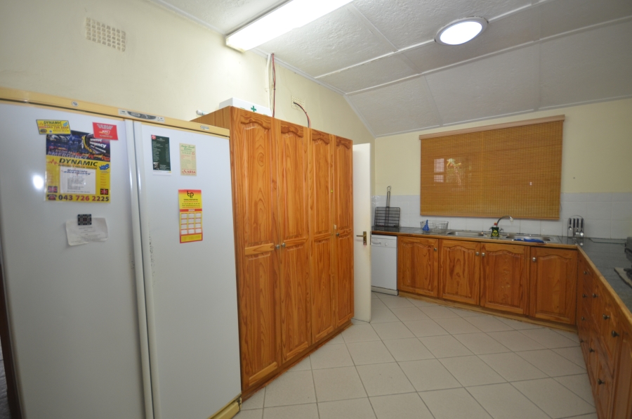 9 Bedroom Property for Sale in Nahoon Eastern Cape